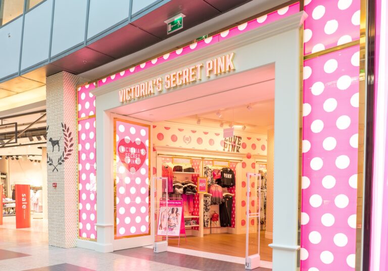 Czym się rozni Victoria Secret od Victoria Secret Pink?
