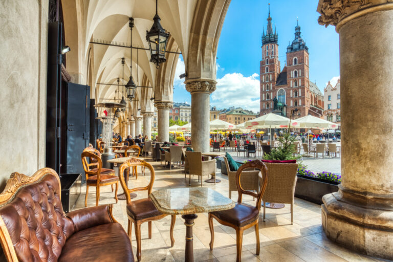 Najlepsze restauracje w Krakowie: TOP 10 miejsc wartych odwiedzenia