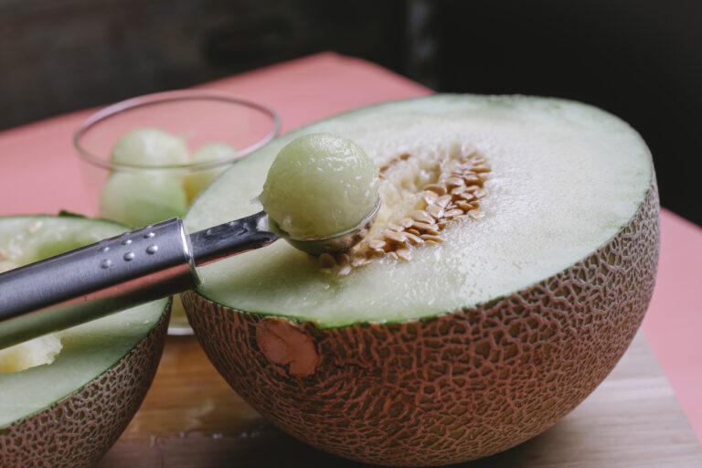 Melon miodowy – właściwości, odmiany i zastosowanie